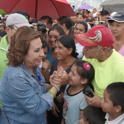 La candidata presidencial continúo con su gira de campaña. 