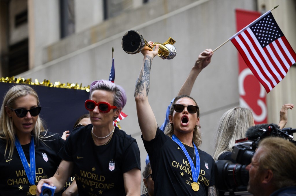 FBL-WC-2019-USA-WOMEN-PARADE | 