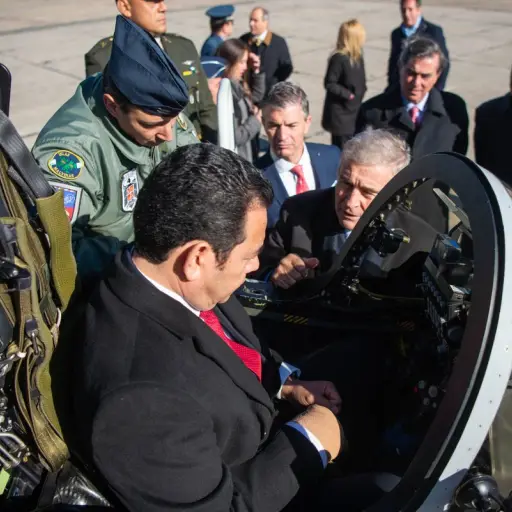 El presidente Jimmy Morales insistirá en la compra de los aviones.