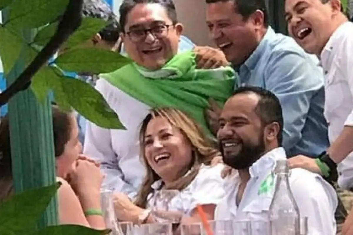 Jordán Rodas destacó que acudió a un restaurante acompañado de su esposa e hija.