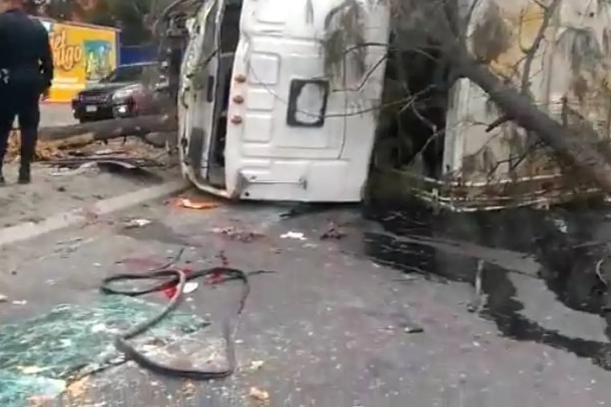 Los hechos viales generaron complicaciones en la circulación vehicular.