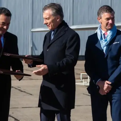 Jimmy Morales avion ,