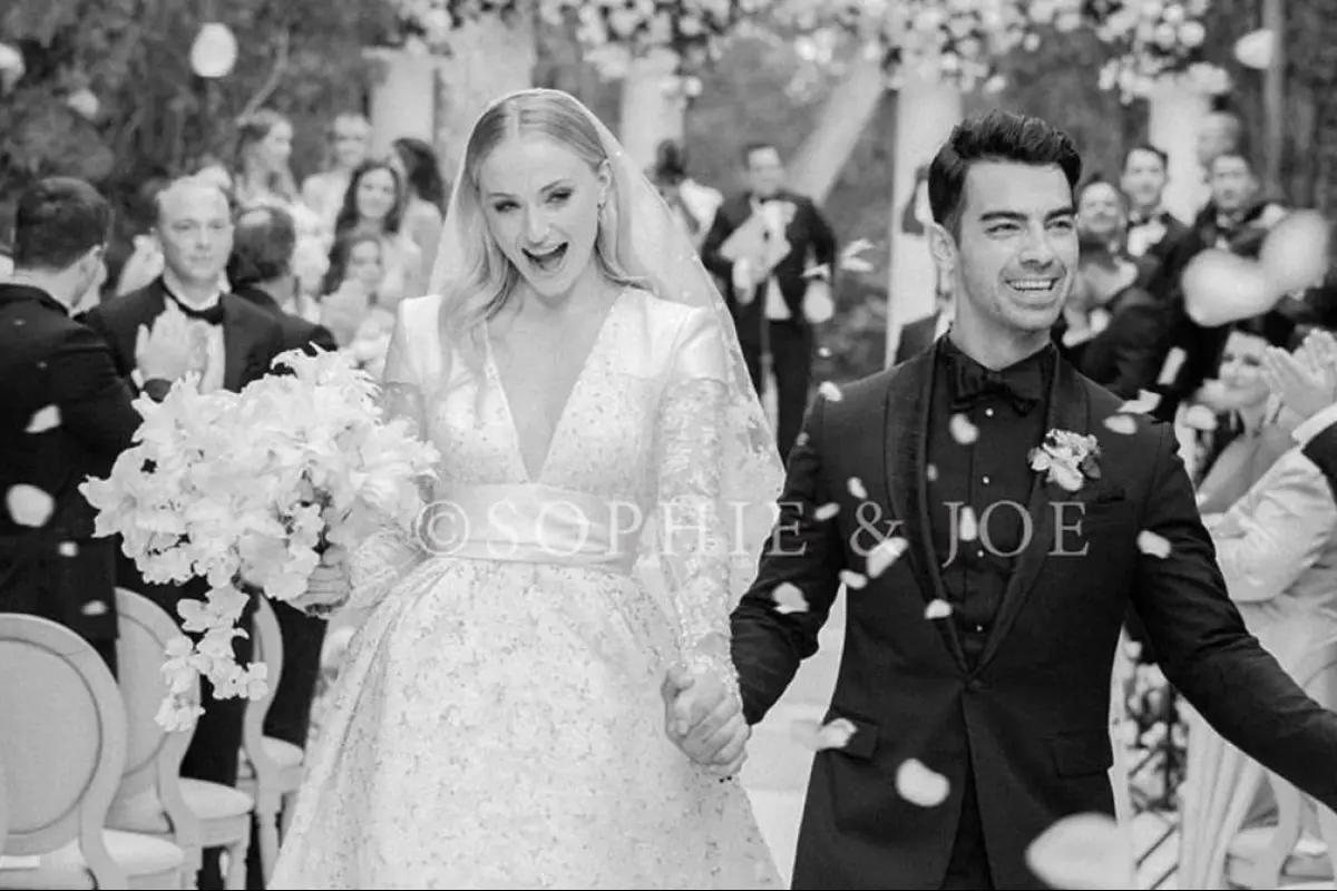 sophie-turner-joe-jonas-1562260896603, 