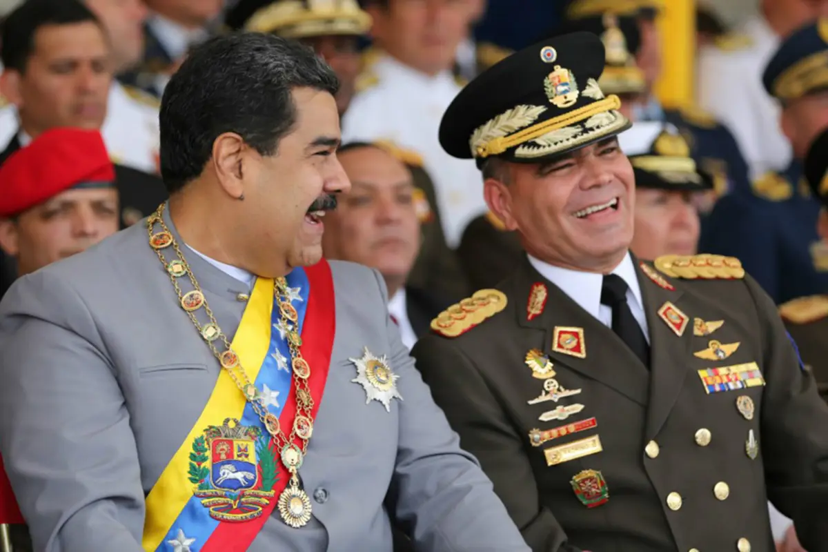 El gobernante venezolano, Nicolás Maduro, ratificó en el cargo de ministro de Defensa al general Vladimir Padrino López
Foto con fines ilustrativos 