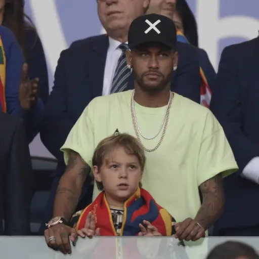 Foto: https://emisorasunidas.com/2019/07/05/asi-fue-la-presentacion-de-frenkie-de-jong-con-el-barcelona/