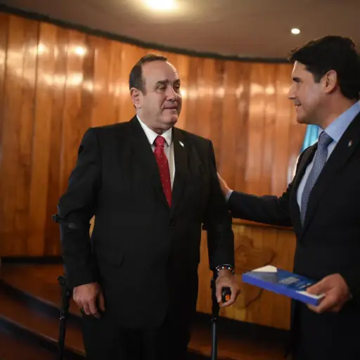 Alejandro Giammattei Ricardo Quiñonez alcalde Municipalidad Guatemala Emisoras Unidas ,