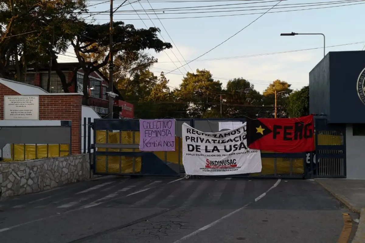 Cierre bloqueo USAC Musac San Carlos Estudiantes, 