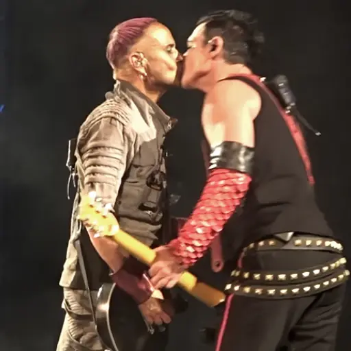 Rammstein-kiss ,