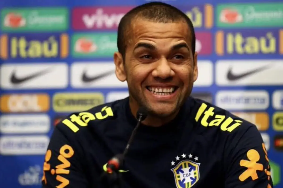 Dani Alves - Emisoras Unidas, 