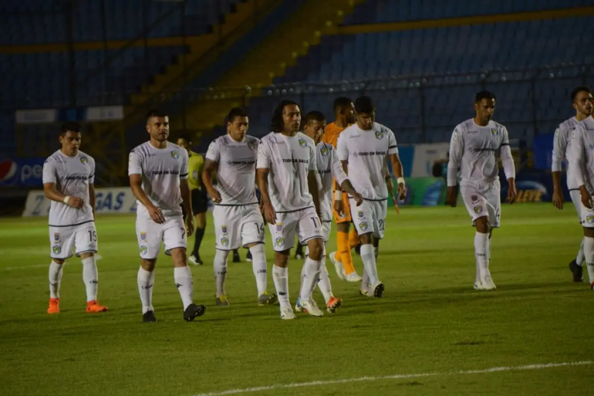 derrota cremas ante Cobán, 