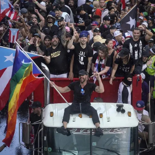 Daddy Yankee y otros artistas ,