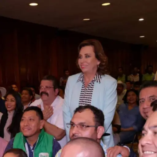 La candidata presidencial de la UNE, Sandra Torres, hizo un llamado a la 