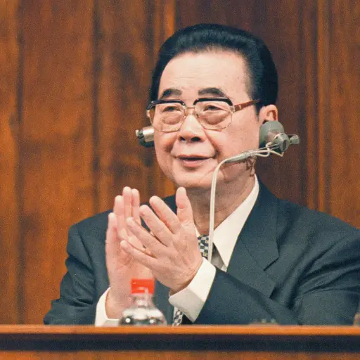 BEL02 - 20000612 - BELGRADE, SERBIA, YUGOSLAVIA : Chiness leader Li Peng, who ranks second in the country's hierarchy, applauds during a joint session of both houses of the Yugoslav federal parliament in Belgrade Monday 12 June 2000. Li Peng accused NATO 