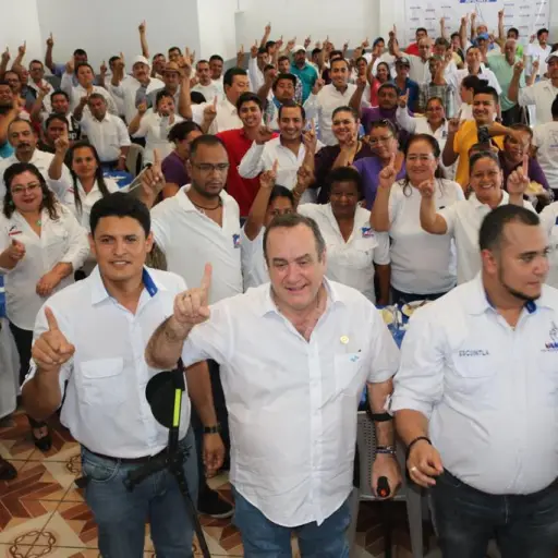 Alejandro Giammattei Emisoras Unidas Guatemala ,