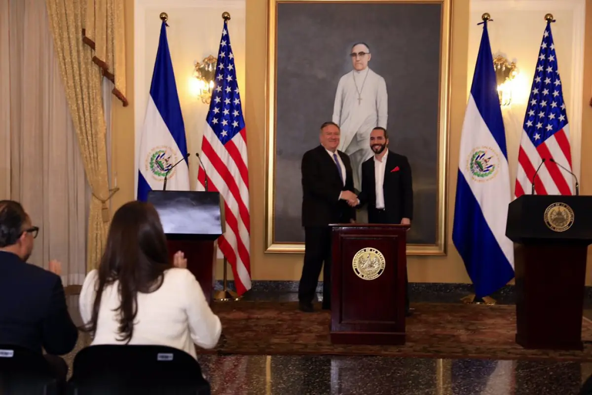 Pompeo y Bukele firmaron varios convenios de cooperación.