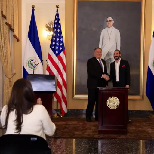 Pompeo y Bukele firmaron varios convenios de cooperación.