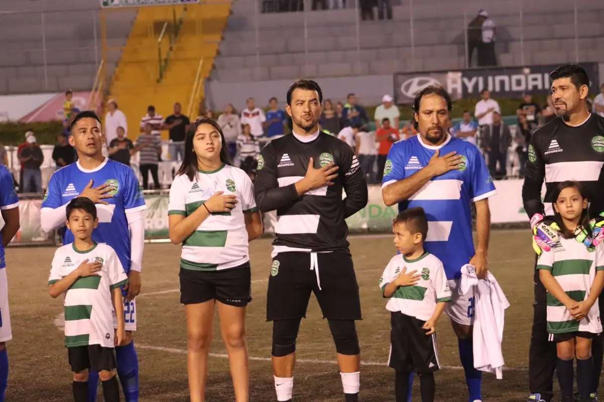 Algunas de las leyendas del futbol nacional. Foto: Mynor Sandoval