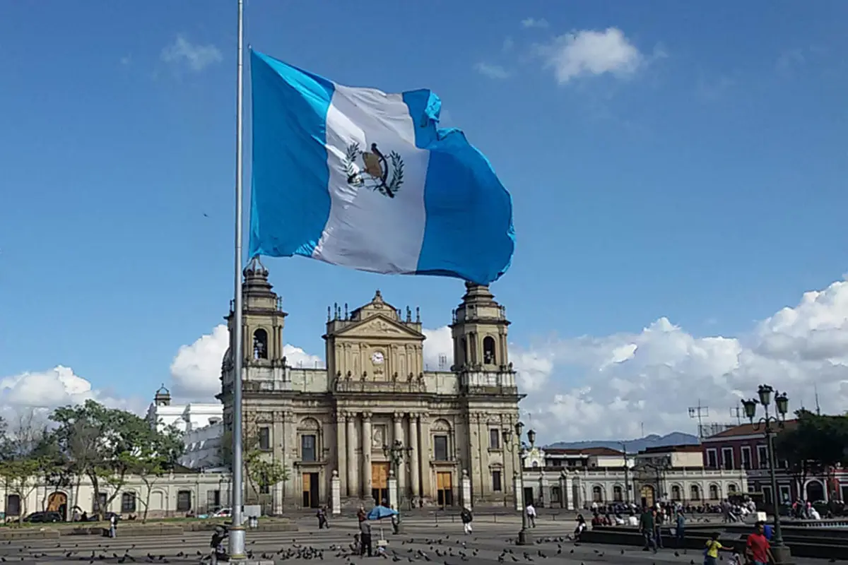 Cuándo se celebra el día nacional de la bandera en Guatemala, 