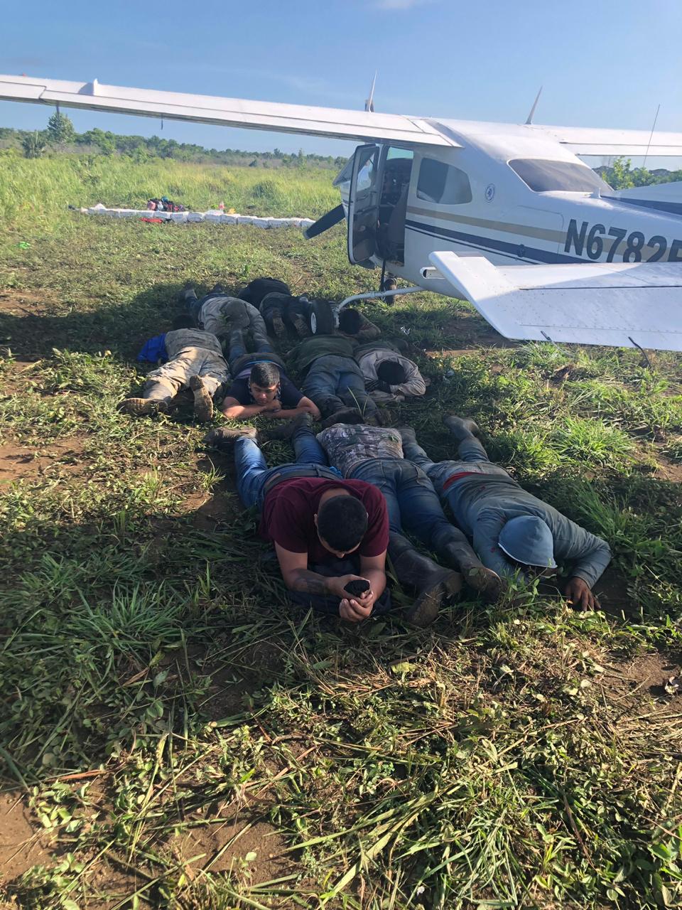 mexicanos identificados en la laguna del tigre2 | 