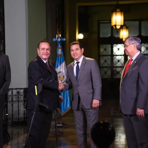 Jimmy Morales Alejandro Giammattei transición gobierno presidente ,