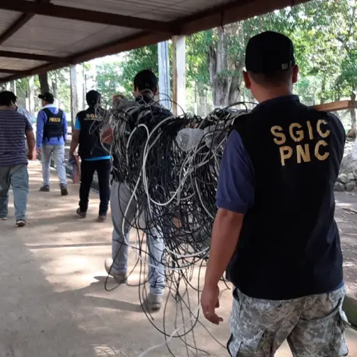 Red de internet dentro penal Escuintla. Foto: PNC