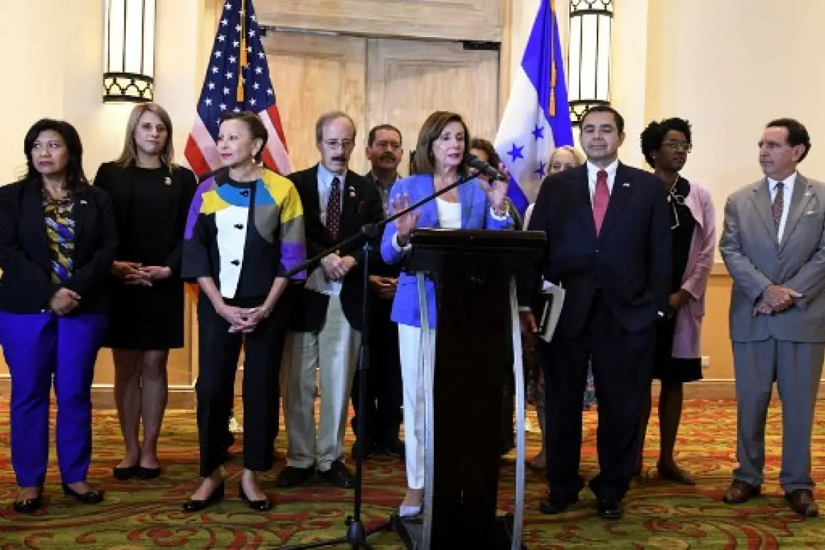 Nancy Pelosi termina gira por Centroamérica. Foto: AFP.