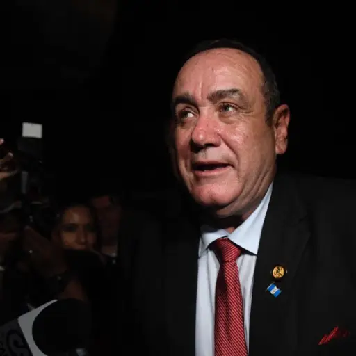 Alejandro Giammattei Vamos Luis von Ahn Emisoras Unidas Guatemala ,