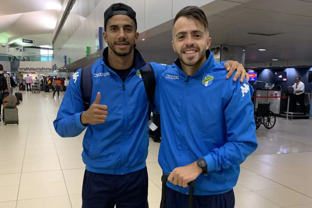 Rodrigo Saravia y Gerardo Gordillo viaje a Honduras de los Cremas ante Marathón - Emisoras Unidas, 