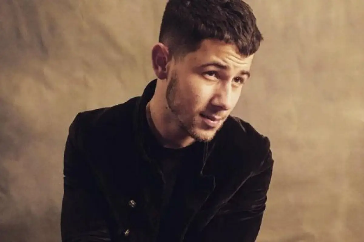 Nick-Jonas-620x381 (1), 