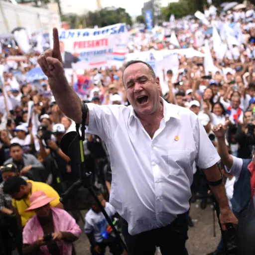Alejandro-Giammattei-candidato-presidencial-partido-vamos-mitin-cierre-campaña-elecciones-votaciones-balotaje-votos-segunda-vuelta (3) ,