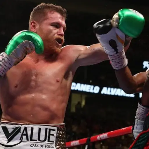 Saúl-Canelo-Álvarez ,