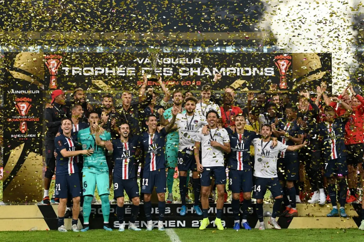 Los jugadores del PSG celebran el cetro. Foto: AFP