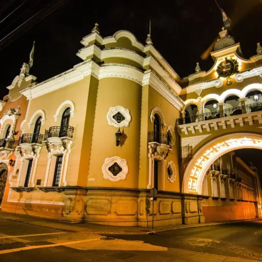 edificio de correos ,