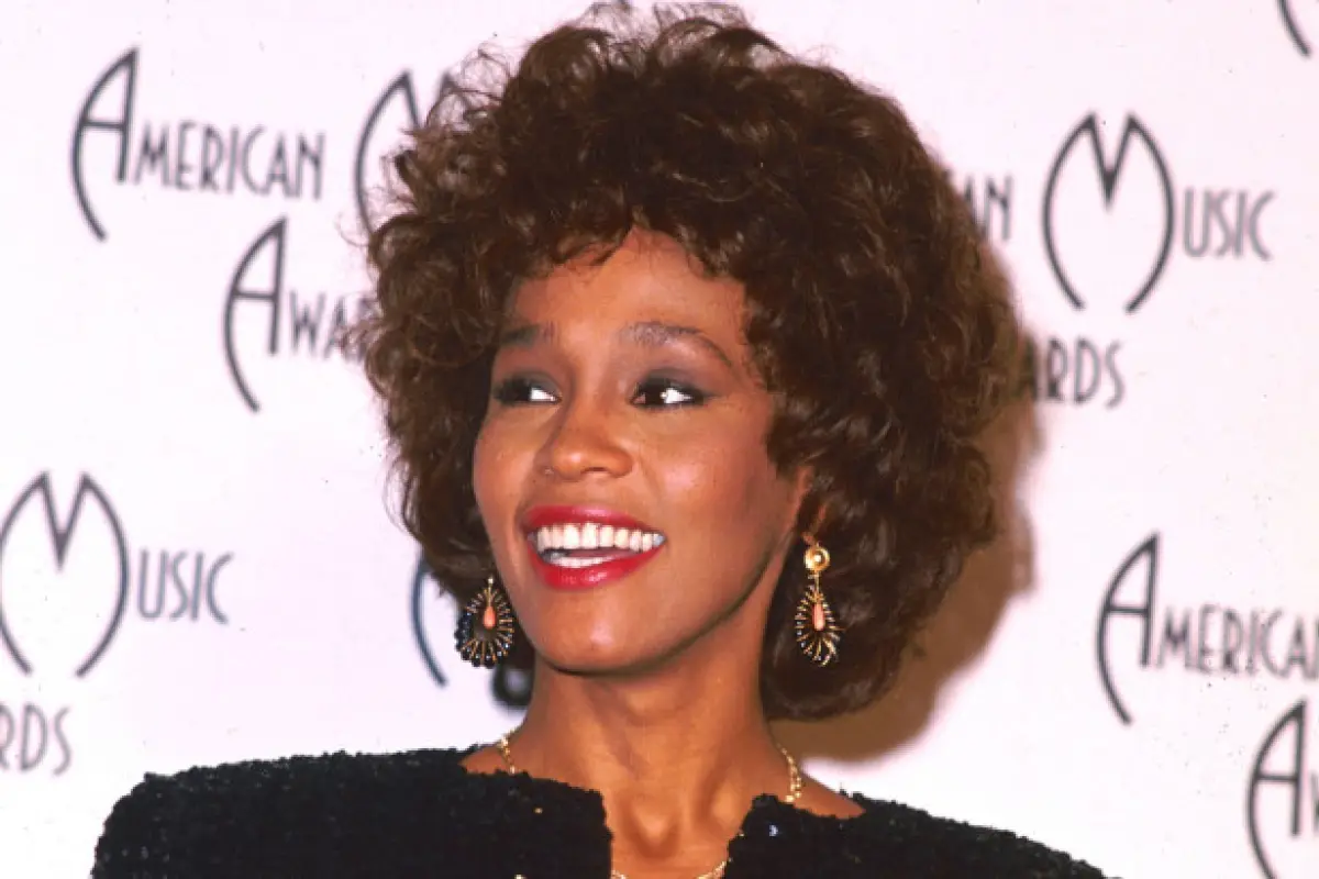 whitney-houston-1990, 