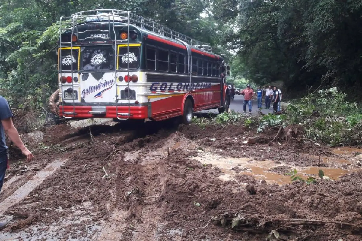 Derrumbe ruta Cito Zarco El Palmar Quetzaltenango Emisoras Unidas Guatemala, 