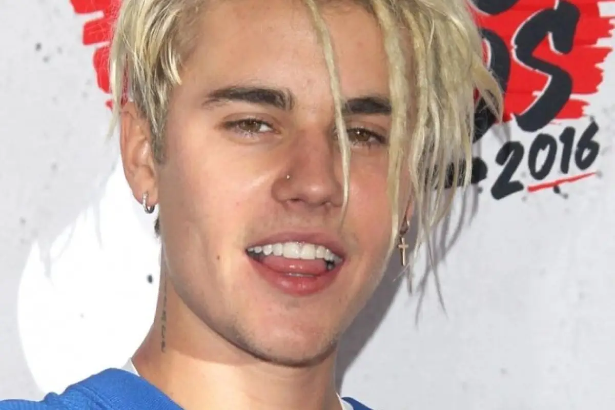 52651677_410219632855763_7399780258449553822_n-6000202, 