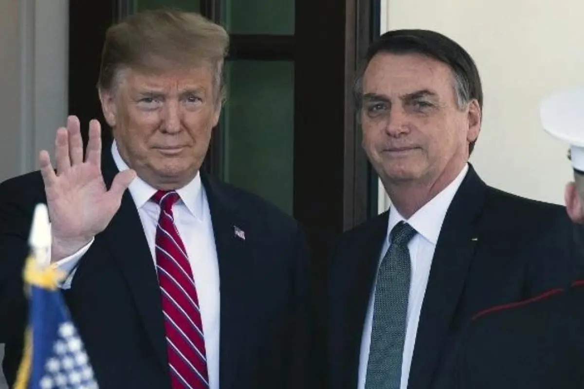 Donald Trump elogia esfuerzos de Jair Bolsonaro por combatir incendios en Amazonía