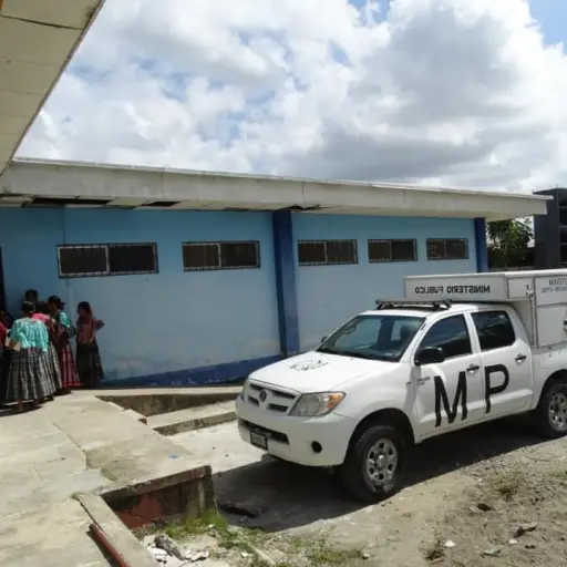 Hospital de Peten donde murio un menor de edad