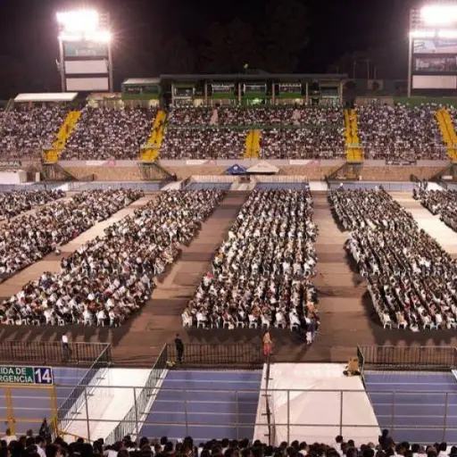 El líder dio a conocer la importancia de mantenerse en oración.