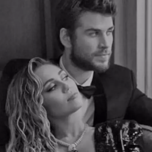 Liam-Hemsworth-Miley-Cyrus-620x381 ,