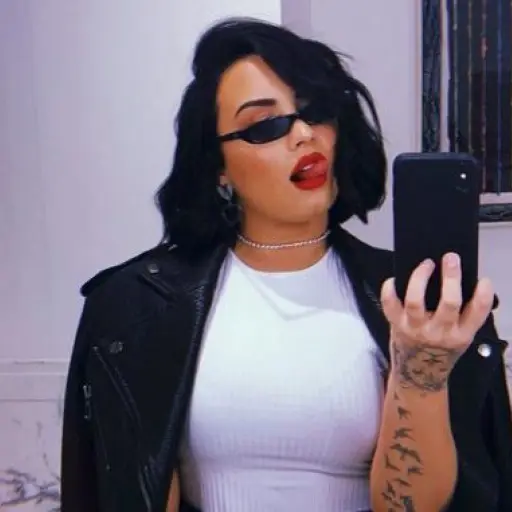 Demi-Lovato-620x381 ,