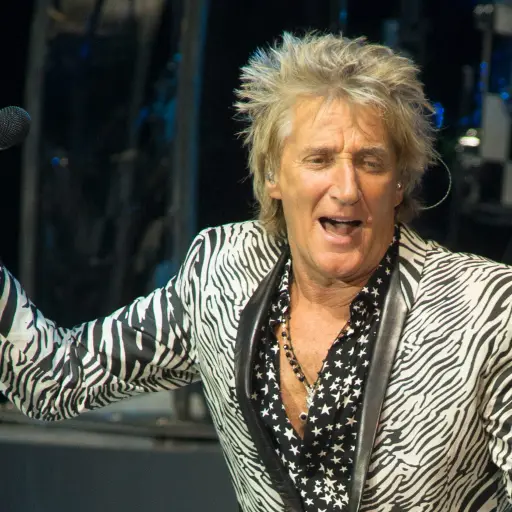 250a03bf-0b49-4a00-bc2a-f9bb56938a61-AP_Rod_Stewart_In_Concert_-_Camden_NJ ,
