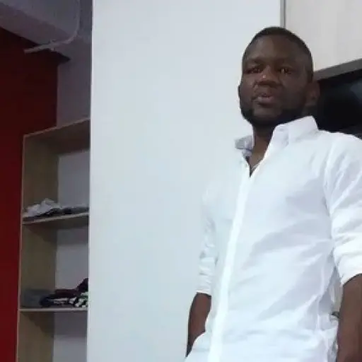 Milton-Tyson-Núñez ,