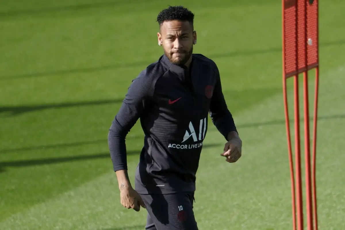 Neymar en el entreno del PSG. Foto: AFP