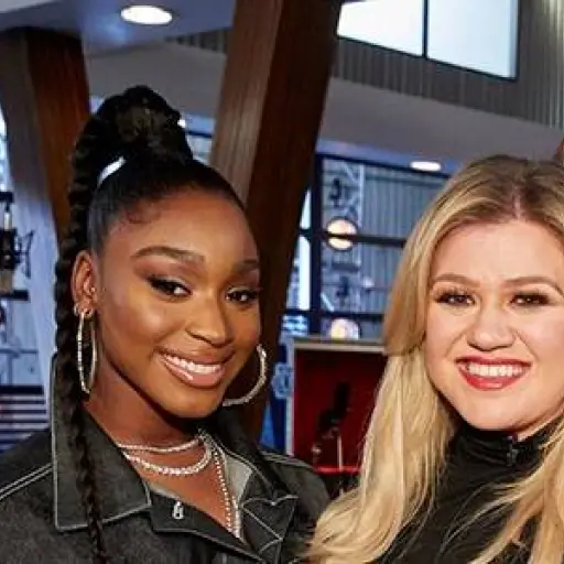 rs_600x600-190904160956-600x600.the-voice-kelly-clarkson-normani-lp.9419 ,