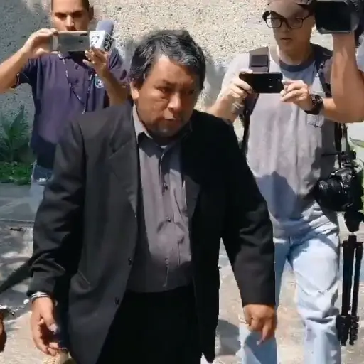 sacerdote guatemalteco ,