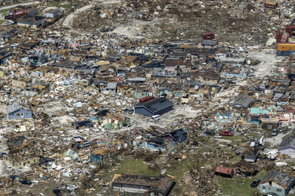 Dorian deja al menos 50 muertos en Bahamas, según último informe