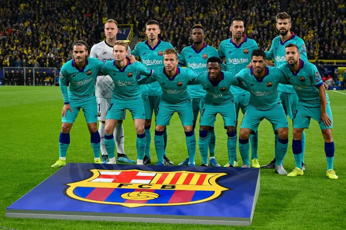 El equipo titular del Barcelona frente al Dortmund. Foto: AFP
