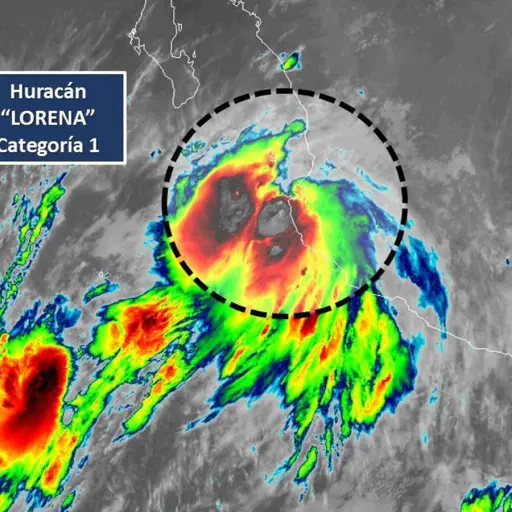 Huracán Lorena, de categoría 1, toca costa occidental de México