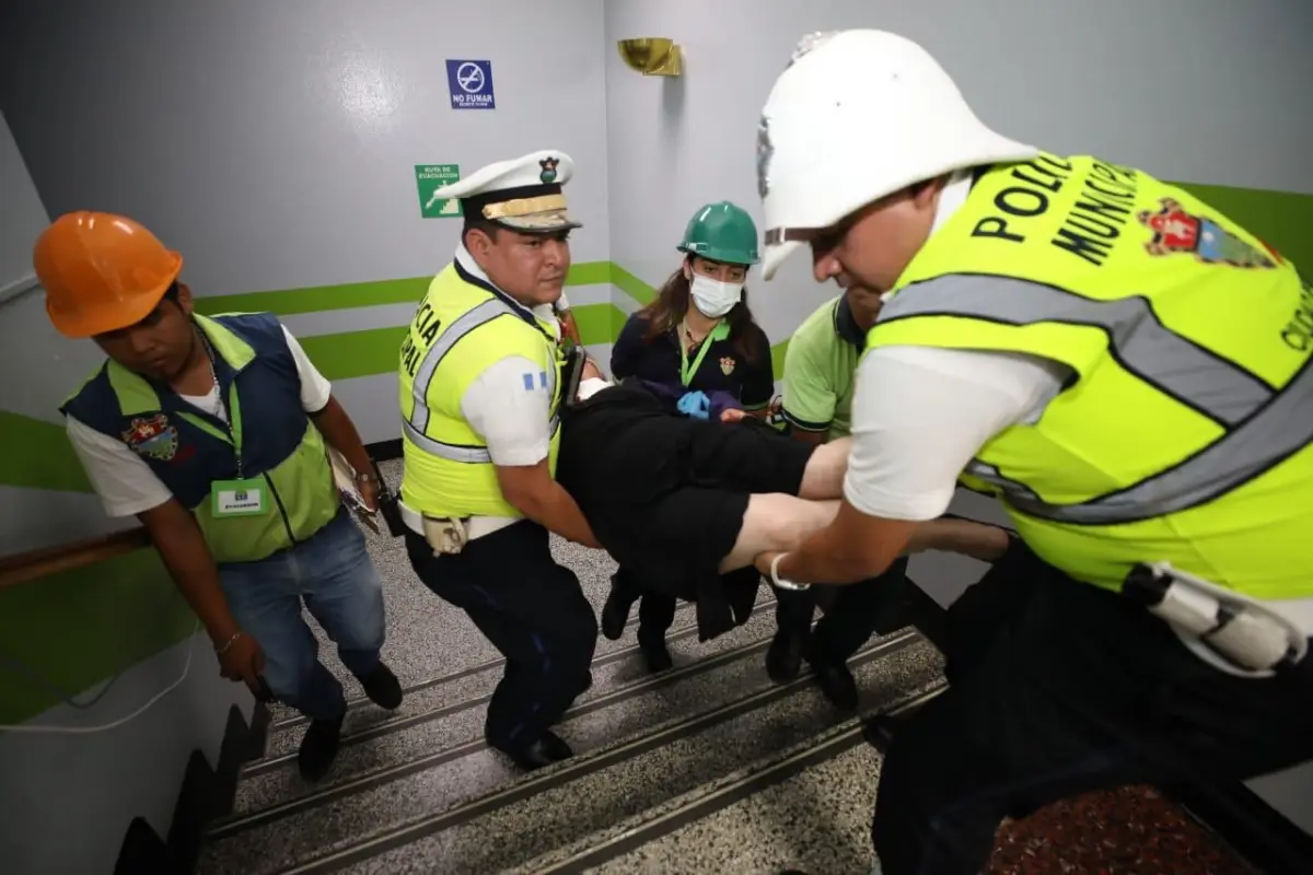 simulacro terremoto municipalidad de Guatemala Emisoras Unidas, 